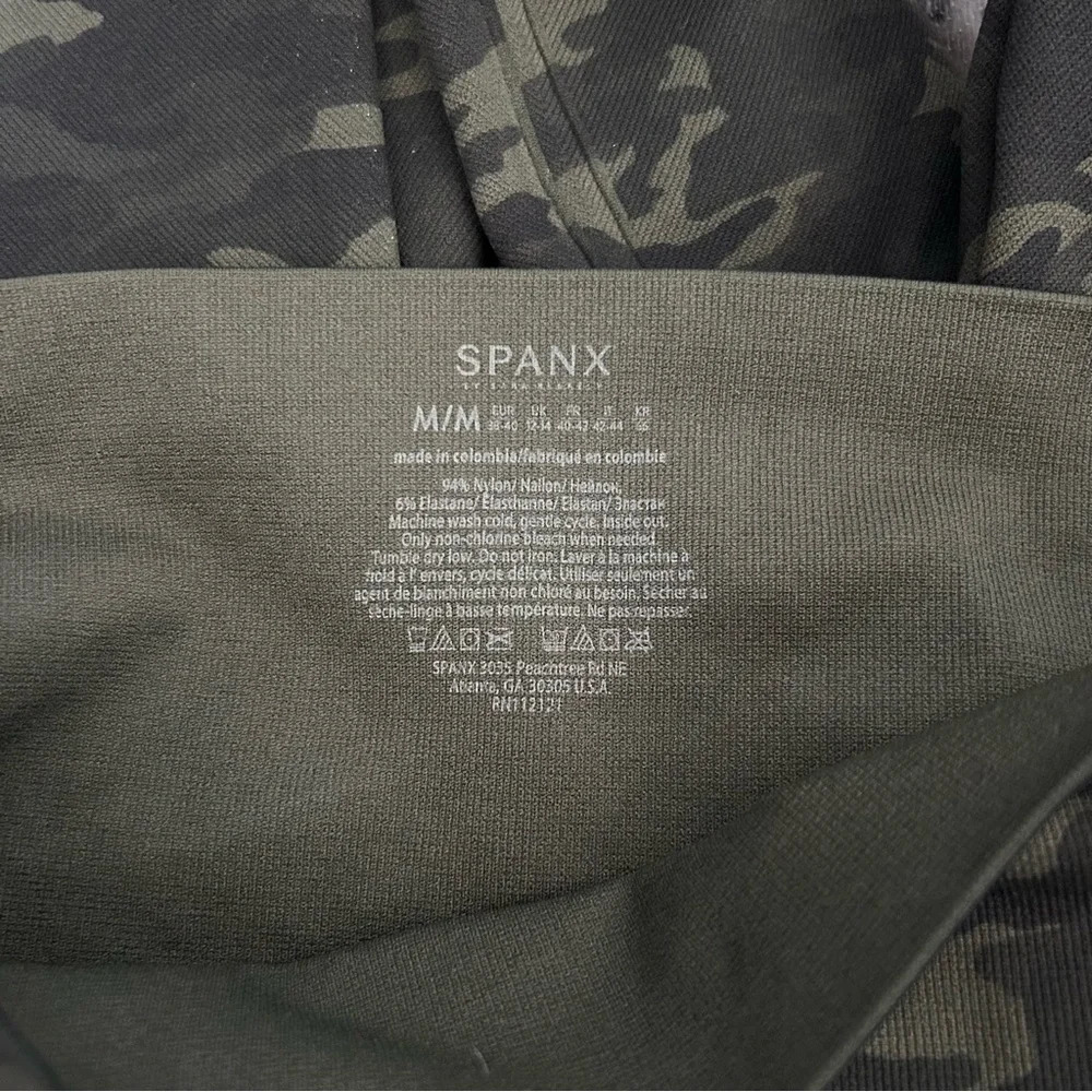 Spanx Seamless Look at Me Now Leggings Green Camo High Waisted Full Length - Picture 3 of 4